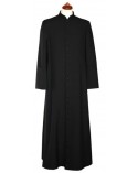 sotana negra sacerdote